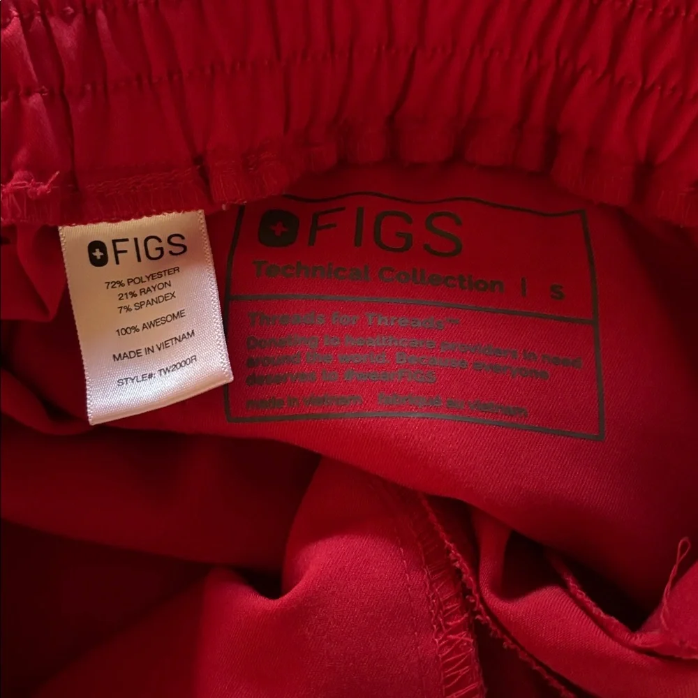 Figs Women’s Pop Red Yola Skinny Scrub Pant in size Small - Picture 7 of 10